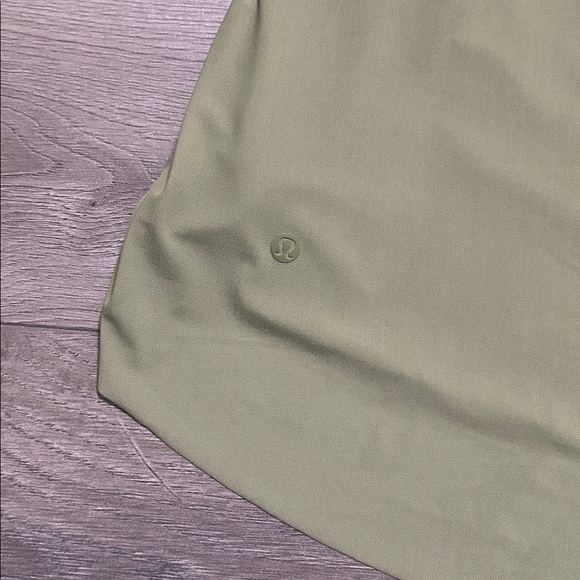 Lululemon Overlay High Neck Dress Green Casual Travel Size 8 - Picture 8 of 13